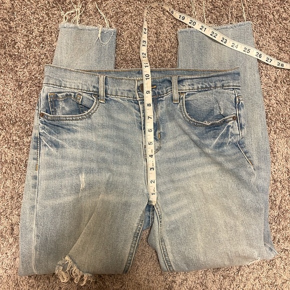 Old Navy Women's Boyfriend Straight Jeans - Picture 10 of 11